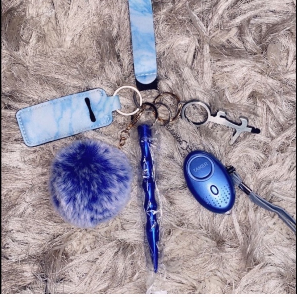 Self defense keychain blue